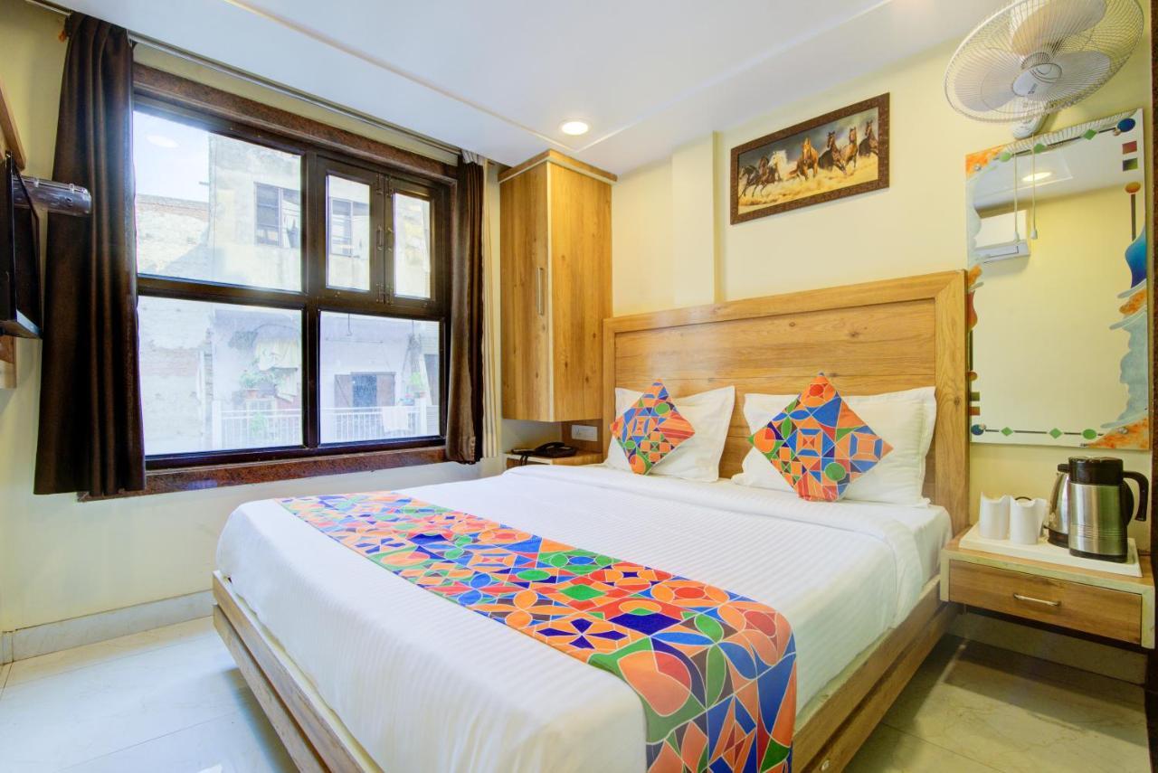 Hotel Kaushal Palace New Delhi Eksteriør bilde